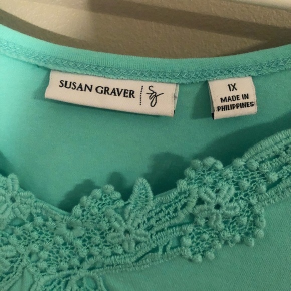 5/$20 Susan Graver Blue Tank Detailed  Neckline - Picture 4 of 7